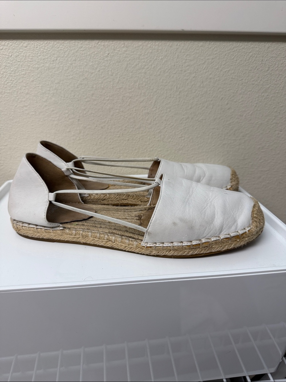 Eileen Fisher Creme White Leather Espadrille Flats with Elastic Straps Sz 9